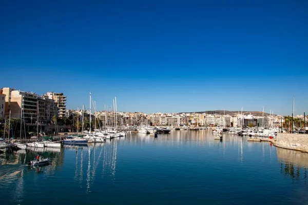 Piraeus: havenstad bij Athene en vertrekpunt naar de Griekse eilanden